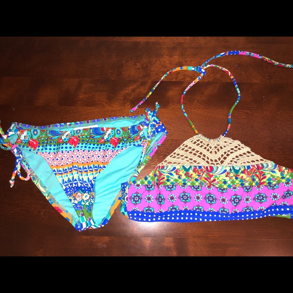 Hobie Bikini set !! 🐬🌴🔆🥥🐳🍍